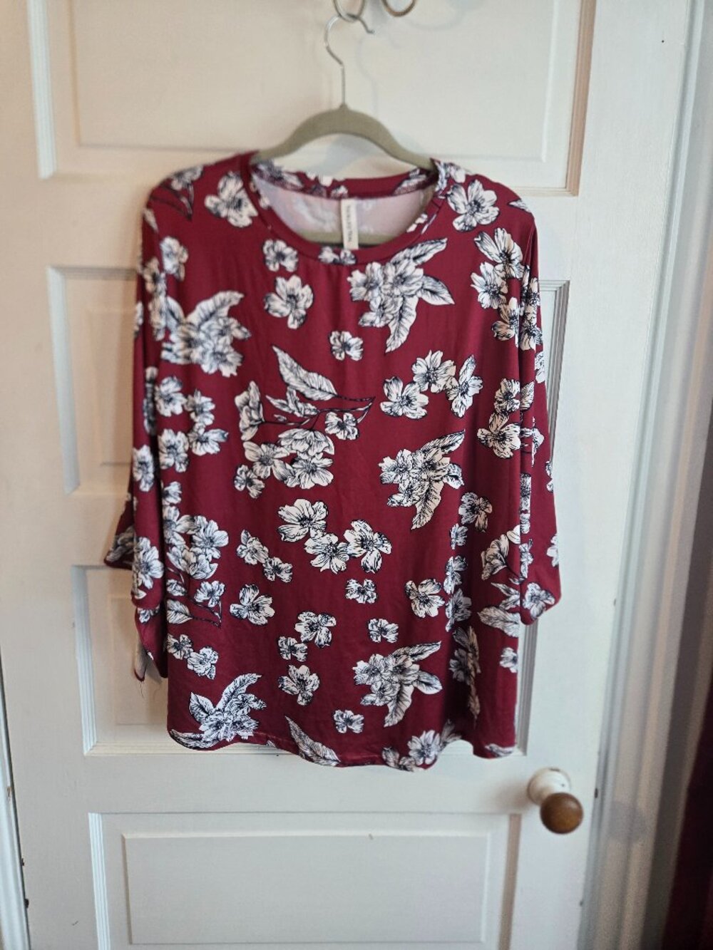 Tickled Teal Burgundy Floral Split Tie-Sleeve Tunic Top - Size XL